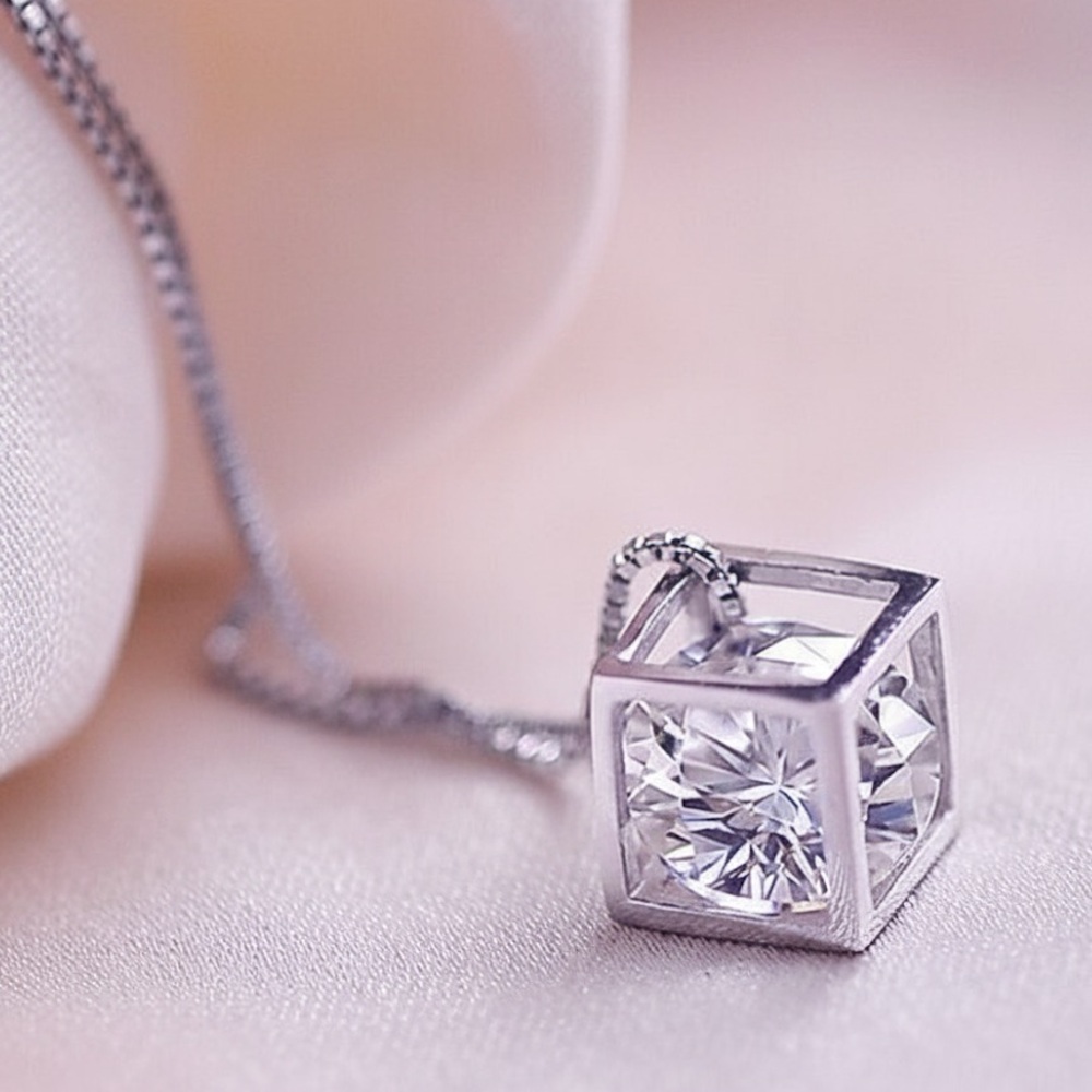 Elegant Silver Cube Pendant Necklace